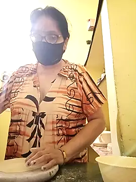 Snapshot of heenage chatting on September 9, 2025, 3:00 pm heenage online show from September 9, 2025, 3:00 pm