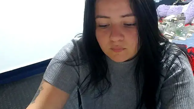 shopyymessyy online show from January 24, 2025, 10:30 pm