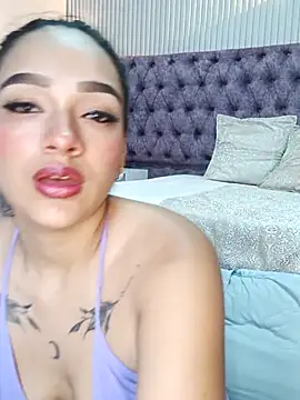Snapshot of EMILYY_FOXY chatting on September 26, 2025, 8:02 pm EMILYY FOXY online show from September 26, 2025, 8:02 pm