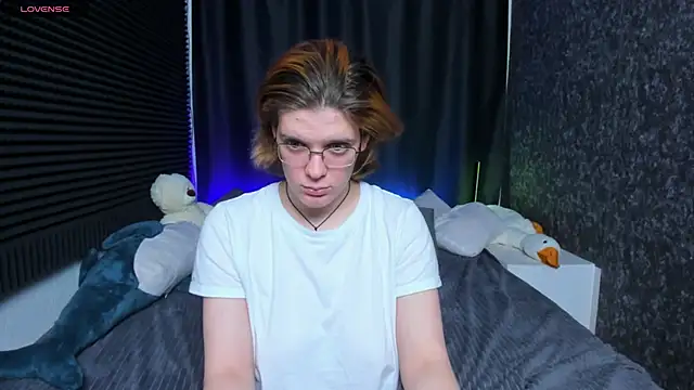 KIKI Krash online show from February 13, 2025, 7:21 pm