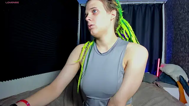 KIKI Krash online show from October 9, 2025, 10:02 am