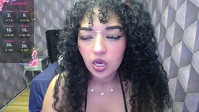 Sofiacowperx online show from January 30, 2025, 1:42 pm