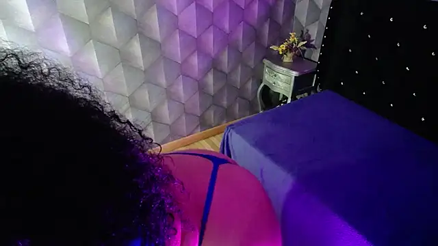 Sofiacowperx online show from February 15, 2025, 11:36 pm