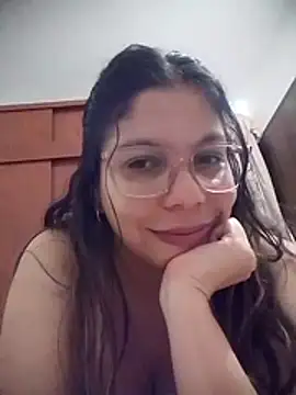 Carliina Soussa online show from May 15, 2026, 11:01 pm
