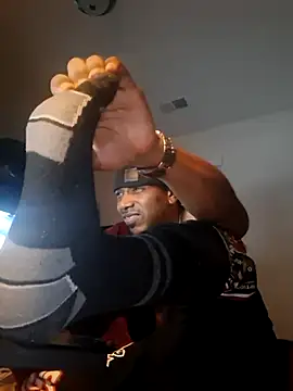 bigboytoy912 online show from March 22, 2026, 7:34 am