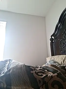 bigboytoy912 online show from April 13, 2026, 2:44 pm