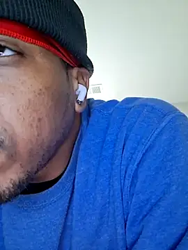 bigboytoy912 online show from April 19, 2026, 7:05 pm