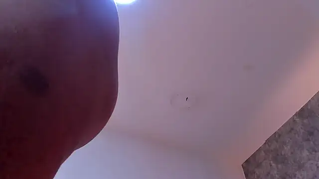 Snapshot of laura_smith33 chatting on March 18, 2025, 6:37 pm laura smith33 online show from March 18, 2025, 6:37 pm