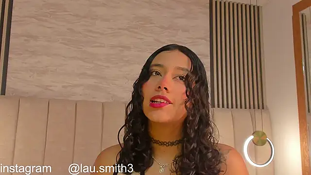 Snapshot of laura_smith33 chatting on December 3, 2025, 3:21 pm laura smith33 online show from December 3, 2025, 3:21 pm