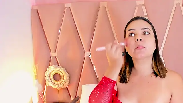 madyjames online show from January 7, 2026, 12:29 pm