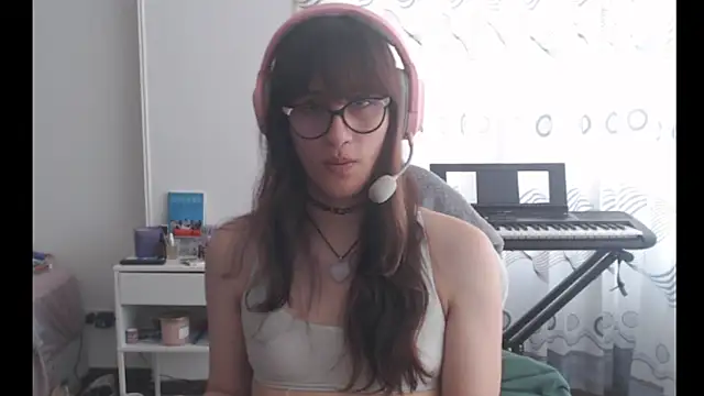 Alice love29 online show from May 23, 2026, 4:44 pm
