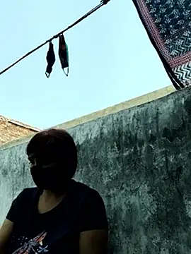 illay love online show from November 2, 2025, 7:33 am