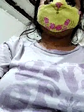 illay love online show from March 25, 2026, 3:23 am