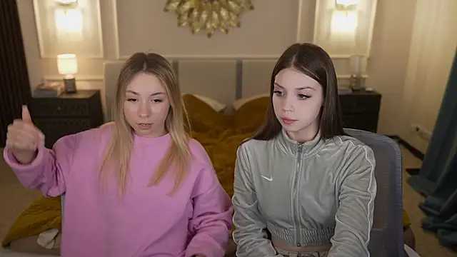 Beatrice 054 online show from February 4, 2025, 5:34 pm