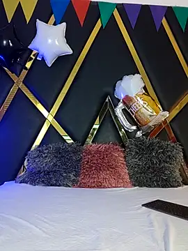 Adel Nesbiit online show from September 26, 2025, 7:29 pm