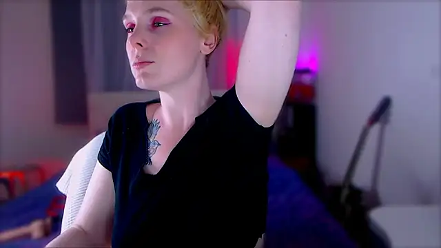 MissSeverina online show from September 13, 2025, 7:24 pm