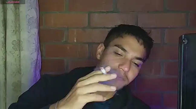 Leandro valenzuela online show from February 14, 2025, 3:54 am