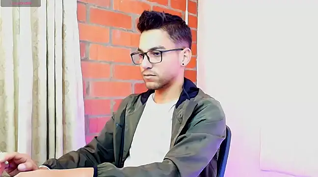 Leandro valenzuela online show from March 17, 2025, 6:11 pm