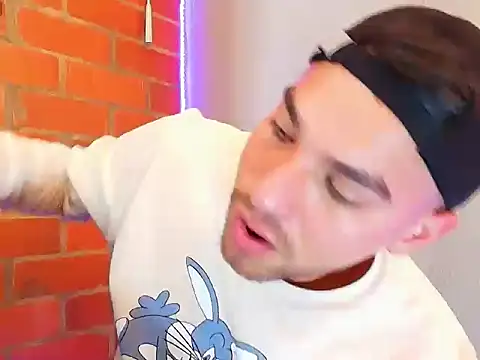 Leandro valenzuela online show from September 19, 2025, 9:04 pm