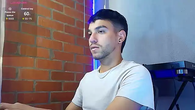 Leandro valenzuela online show from December 13, 2025, 10:15 pm