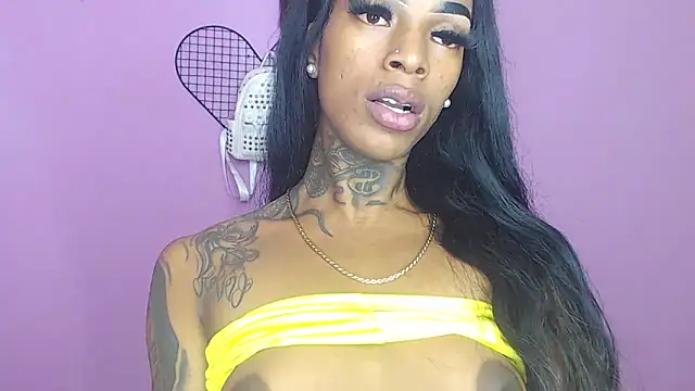 Snapshot of badgirls_cx chatting on December 7, 2024, 1:51 pm badgirls cx online show from December 7, 2024, 1:51 pm