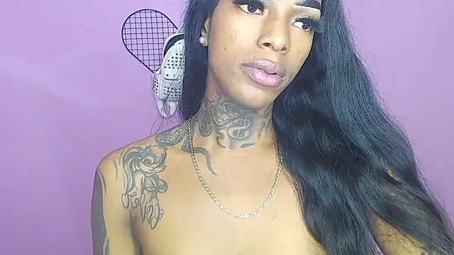Snapshot of badgirls_cx chatting on December 13, 2024, 1:12 pm badgirls cx online show from December 13, 2024, 1:12 pm
