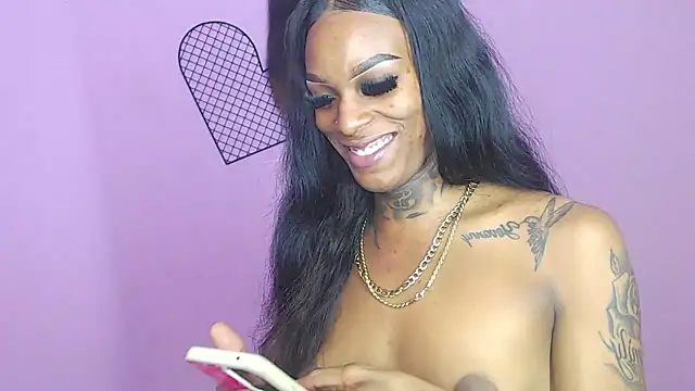Snapshot of badgirls_cx chatting on January 14, 2025, 6:28 pm badgirls cx online show from January 14, 2025, 6:28 pm