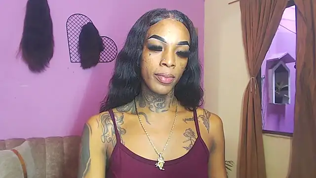 Snapshot of badgirls_cx chatting on September 8, 2025, 7:35 pm badgirls cx online show from September 8, 2025, 7:35 pm