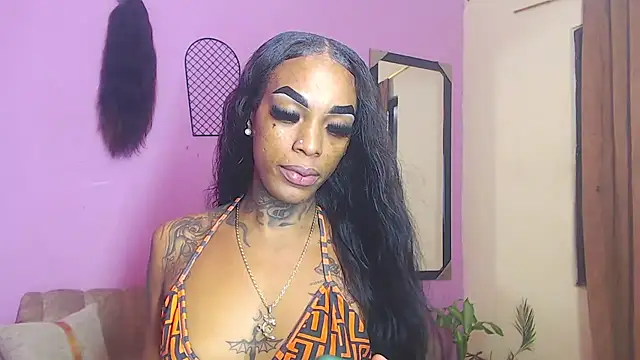 Snapshot of badgirls_cx chatting on October 8, 2025, 12:30 am badgirls cx online show from October 8, 2025, 12:30 am