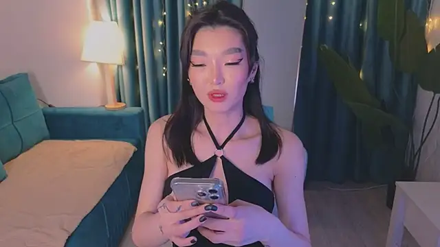 AudreyMell online show from February 8, 2025, 3:21 pm