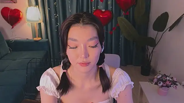 AudreyMell online show from February 15, 2025, 2:44 pm