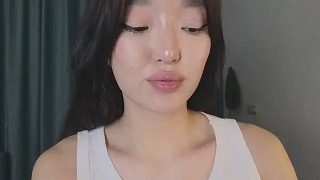 AudreyMell online show from March 5, 2025, 5:50 pm