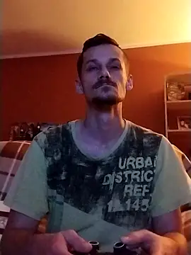 Crazzy Maiky online show from November 10, 2025, 8:52 pm