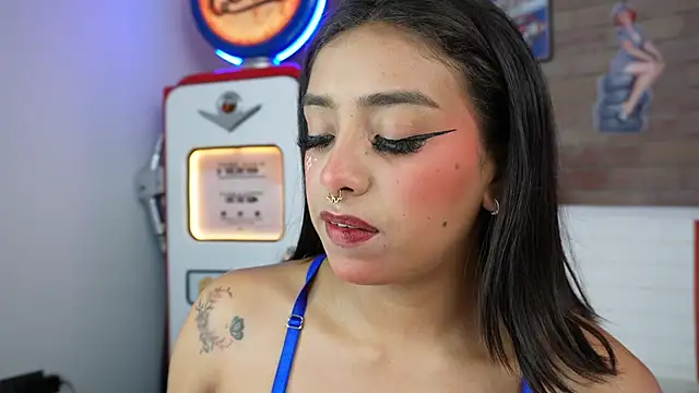 miss collins online show from March 26, 2026, 6:02 pm