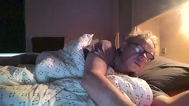 kinkyslet8 online show from October 19, 2025, 7:09 am