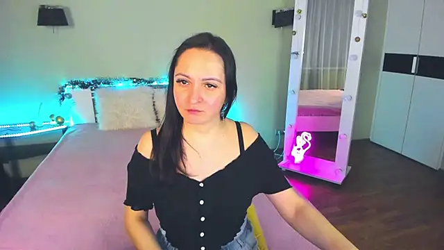 AngellLika online show from December 22, 2024, 4:17 pm