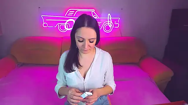 AngellLika online show from January 13, 2025, 2:21 pm