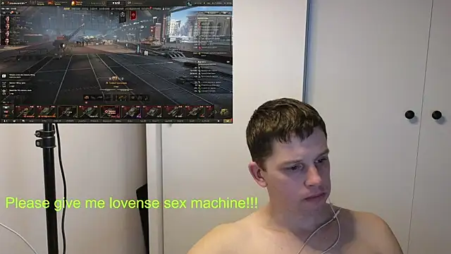 Snapshot of BigL0ve chatting on February 15, 2026, 2:14 pm BigL0ve online show from February 15, 2026, 2:14 pm