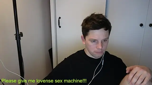 Snapshot of BigL0ve chatting on February 28, 2026, 2:40 pm BigL0ve online show from February 28, 2026, 2:40 pm