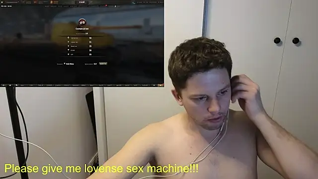 Snapshot of BigL0ve chatting on March 4, 2026, 2:23 pm BigL0ve online show from March 4, 2026, 2:23 pm