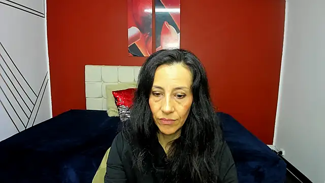 Abrillee1 online show from January 7, 2025, 7:17 pm