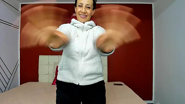 Abrillee1 online show from January 30, 2025, 1:33 am