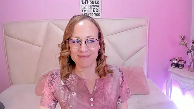 Snapshot of SammySanders chatting on September 8, 2025, 5:12 pm SammySanders online show from September 8, 2025, 5:12 pm