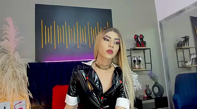 BrianaSchafer online show from December 20, 2024, 8:12 pm