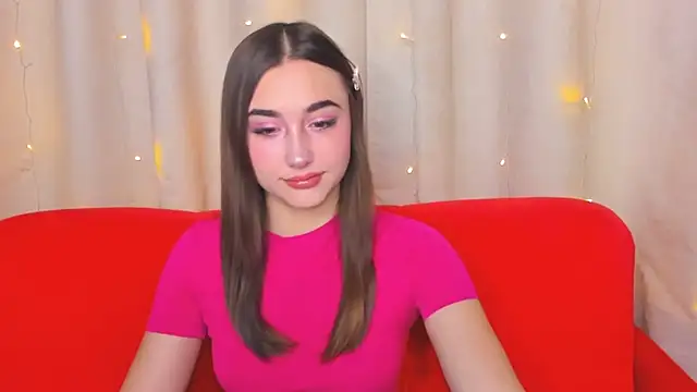 Snapshot of EvaLil chatting on December 16, 2024, 1:42 am EvaLil online show from December 16, 2024, 1:42 am