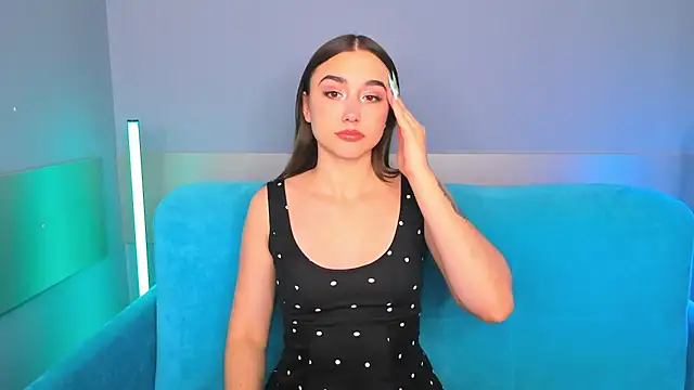 Snapshot of EvaLil chatting on January 18, 2025, 11:54 am EvaLil online show from January 18, 2025, 11:54 am