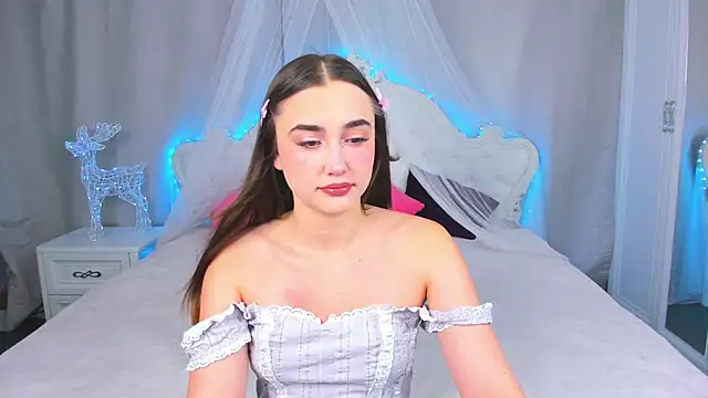 Snapshot of EvaLil chatting on January 28, 2025, 1:50 am EvaLil online show from January 28, 2025, 1:50 am