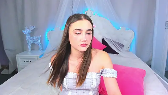 Snapshot of EvaLil chatting on January 28, 2025, 5:22 am EvaLil online show from January 28, 2025, 5:22 am