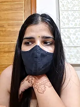 Snapshot of aaliya_bhattt chatting on October 13, 2025, 2:39 pm aaliya bhattt online show from October 13, 2025, 2:39 pm