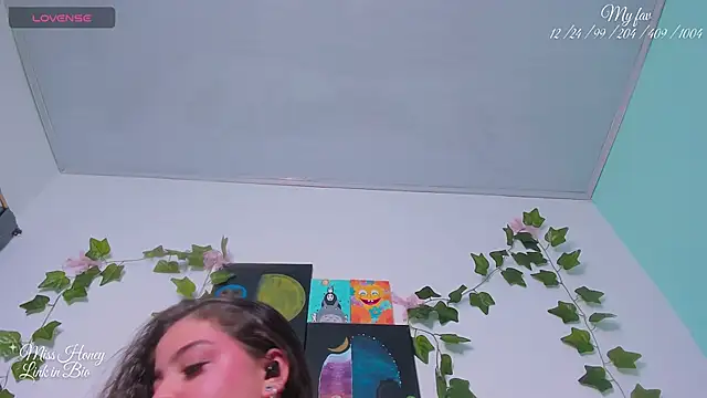 Mxss Honey online show from September 13, 2025, 9:20 am